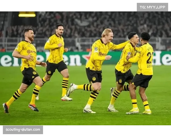 多特蒙德13场零封德甲最多，3-4-2-1阵型防守时演变为5-4-1